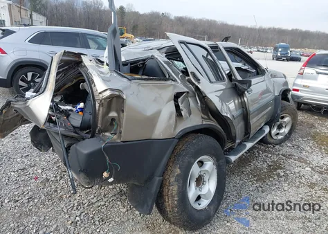 2003 Nissan Xterra Xe z USA, uszkodzony, nr VIN 5N1ED28Y23C684208